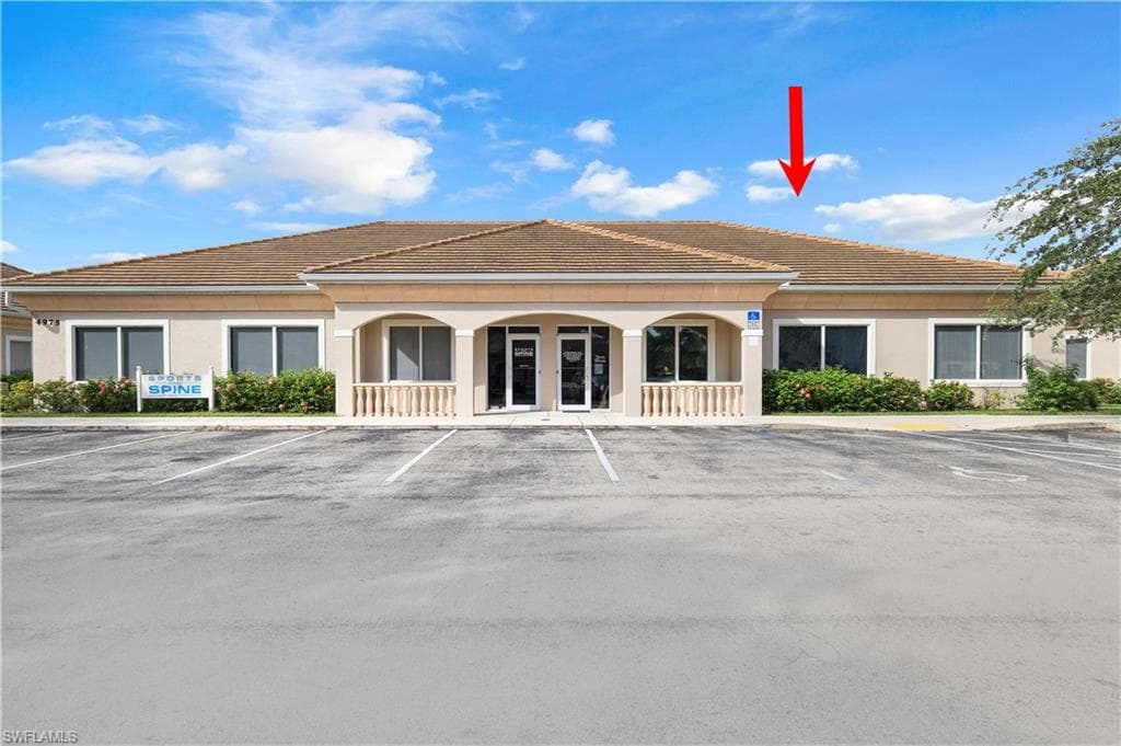 4977 Royal Gulf CIR FORT MYERS, FL 33966