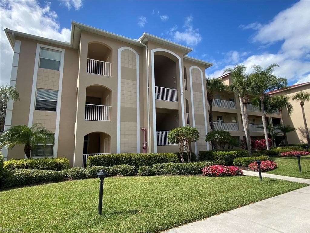 2730 Cypress Trace CIR 2820 NAPLES, FL 34119