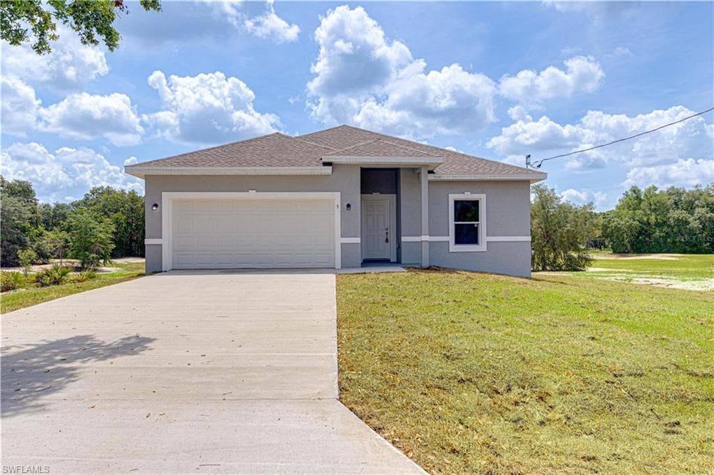 7 Bay Place Ln OCKLAWAHA, FL 32179