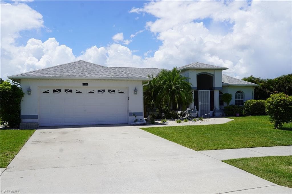 274 Justene CIR LEHIGH ACRES, FL 33936