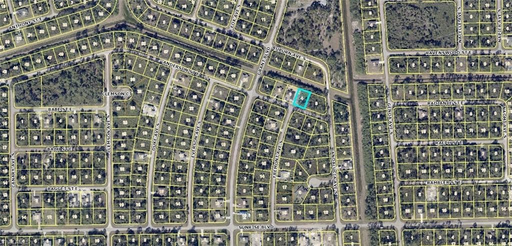 1063 Anderson ST E LEHIGH ACRES, FL 33974
