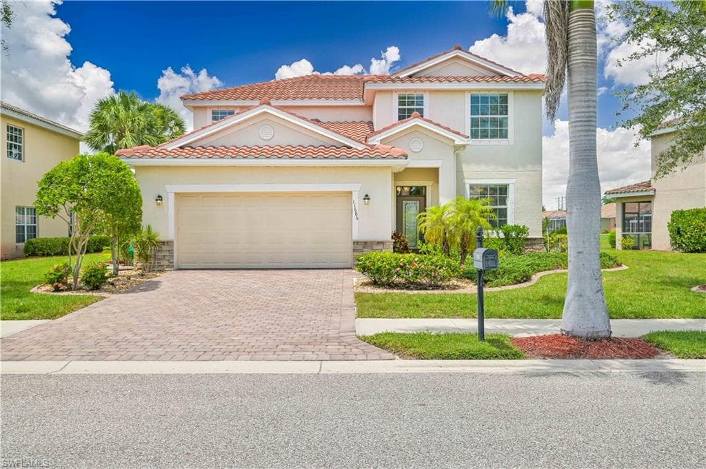 11686 Eros RD LEHIGH ACRES, FL 33971