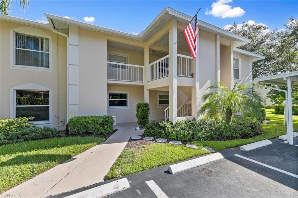 600 Squire CIR 103 NAPLES, FL 34104