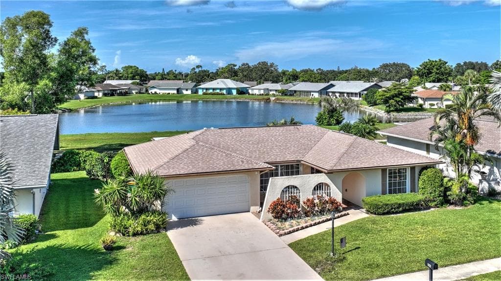 946 Charlemagne BLVD NAPLES, FL 34112