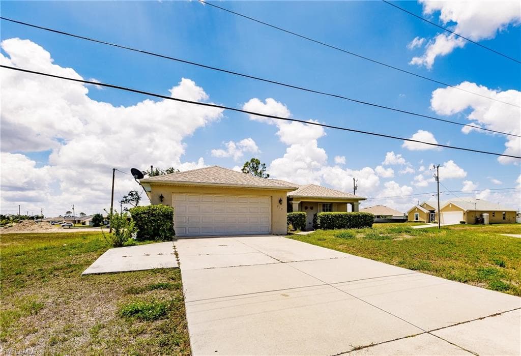 912 Durden PKY CAPE CORAL, FL 33909