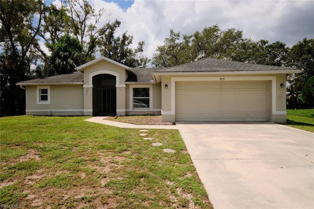 1915 Wilcox CT LEHIGH ACRES, FL 33972