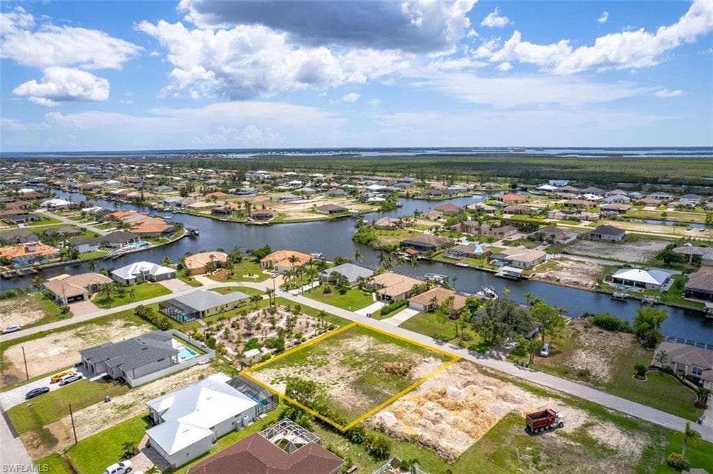 413 NW 37th PL CAPE CORAL, FL 33993