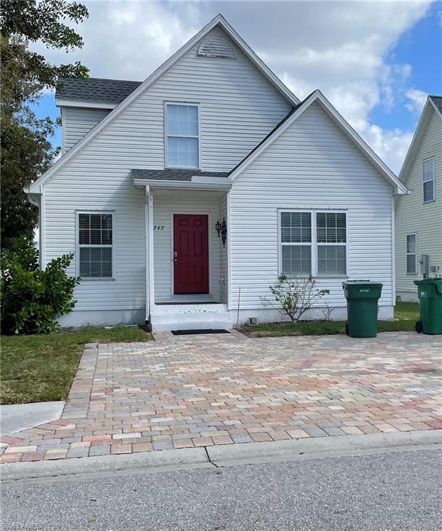 242 Leawood CIR NAPLES, FL 34104