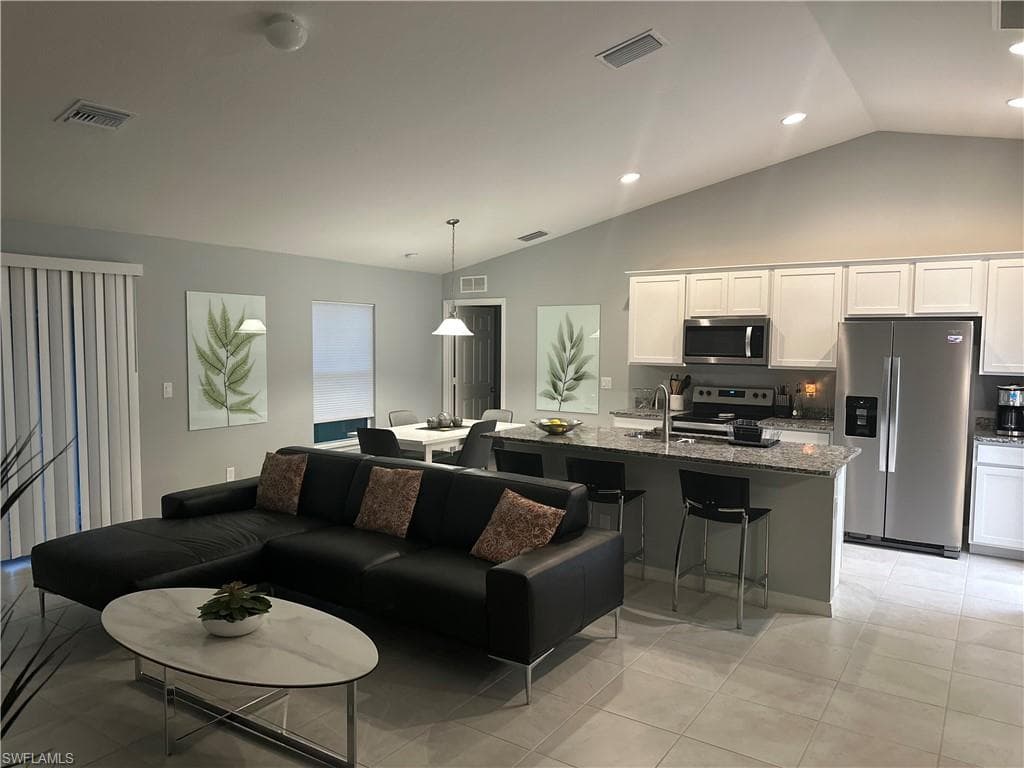 1301 NE 34th LN CAPE CORAL, FL 33909