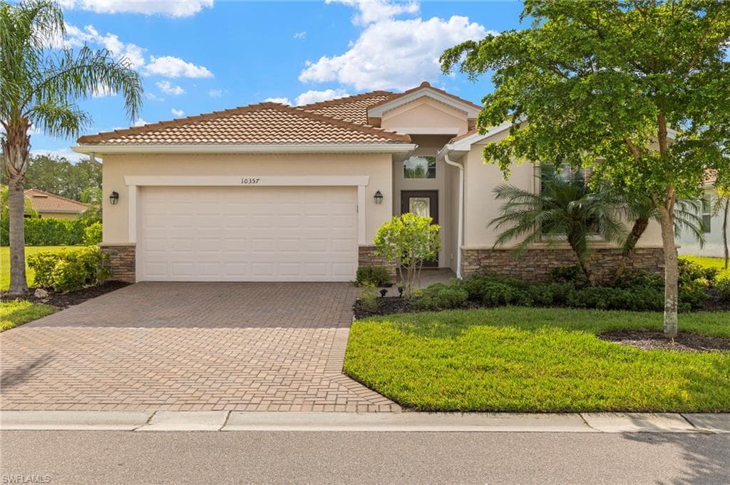 10357 Fontanella DR FORT MYERS, FL 33913