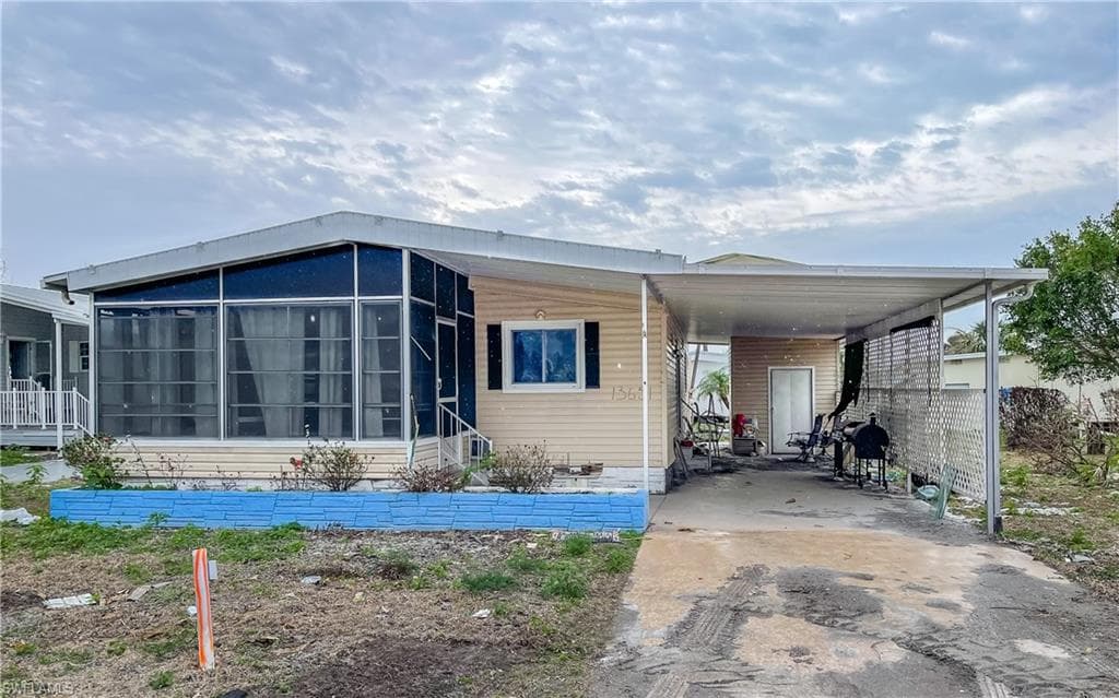13651 Ovenbird DR FORT MYERS, FL 33908