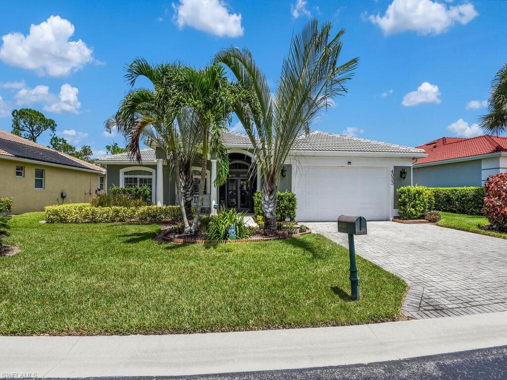 4033 Stow WAY NAPLES, FL 34116