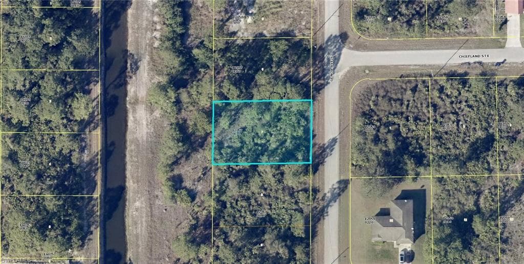 440 GENOA AVE S LEHIGH ACRES, FL 33974