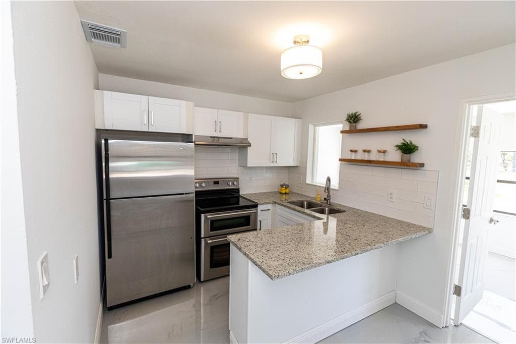 2906 Saint Charles ST FORT MYERS, FL 33916