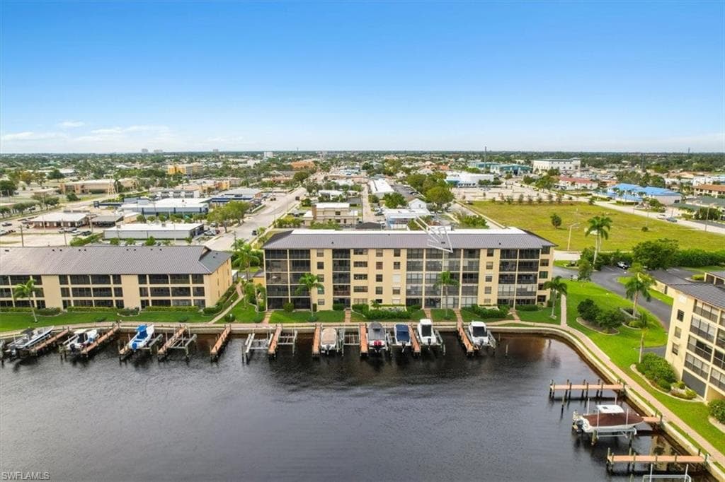 4703 SE 17th PL 401 CAPE CORAL, FL 33904