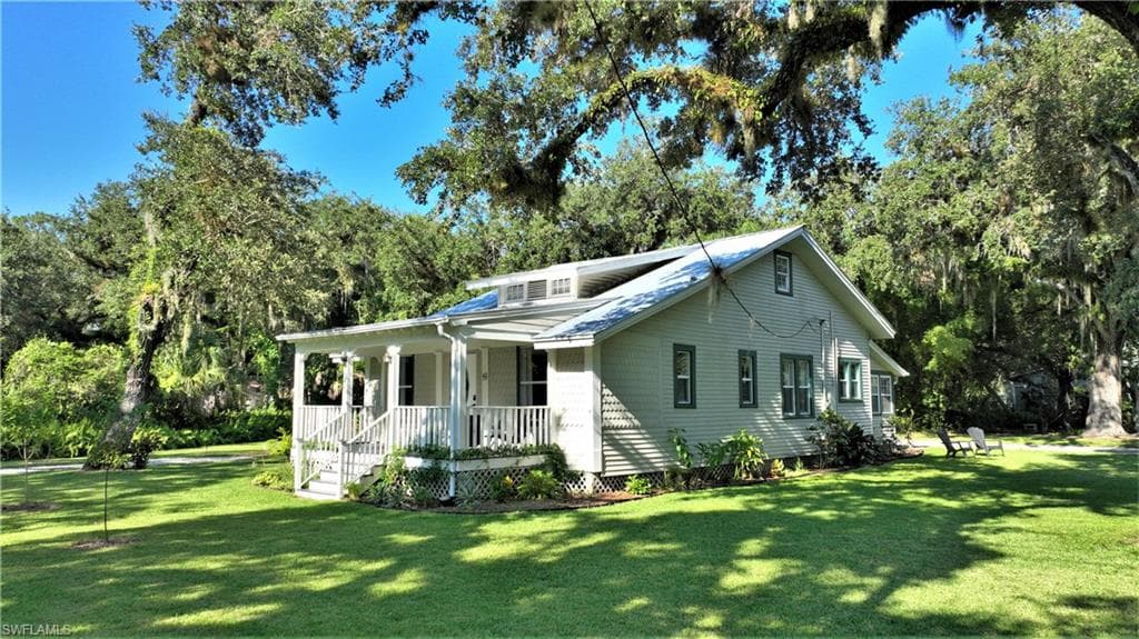 96 Campbell ST LABELLE, FL 33935