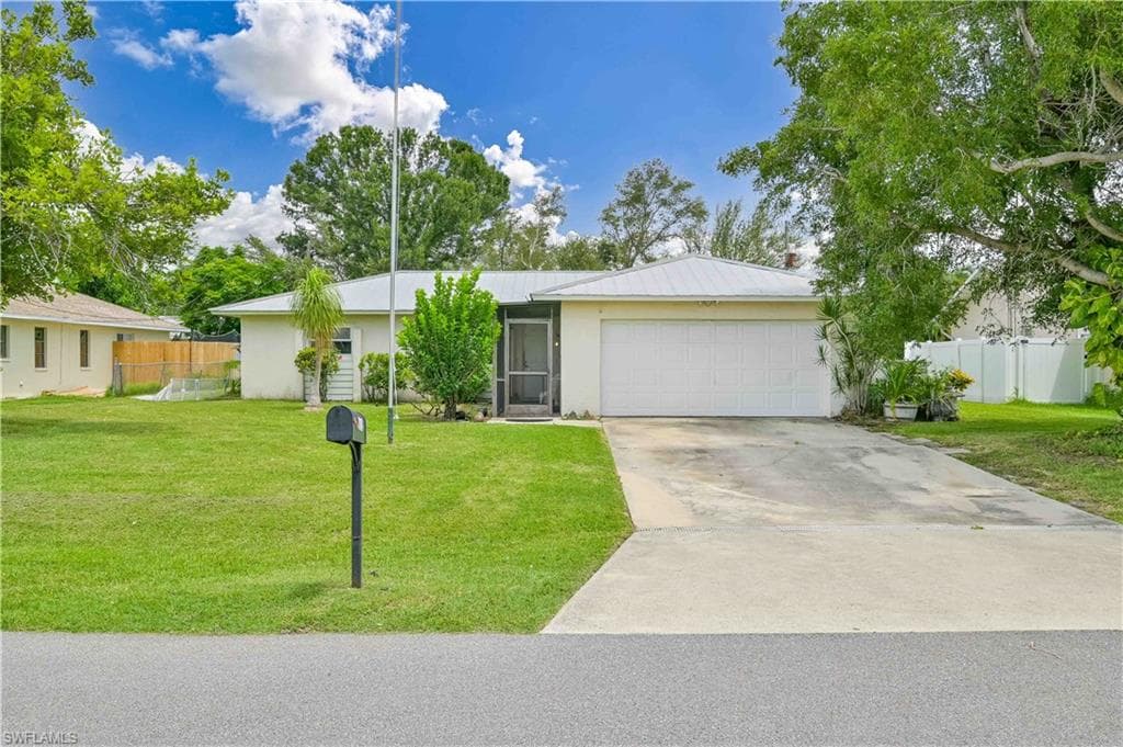 1023 SE 4th TER CAPE CORAL, FL 33990