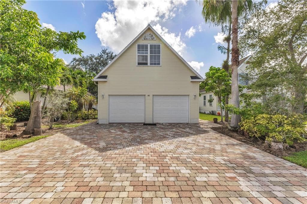 481 Leawood CIR NAPLES, FL 34104