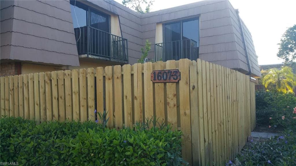 1607 Park Meadows DR 3 FORT MYERS, FL 33907