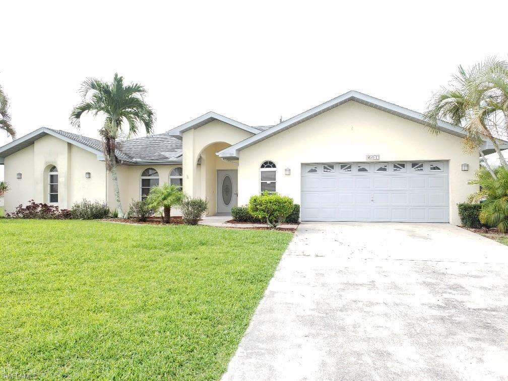 604 SW 3rd TER CAPE CORAL, FL 33991