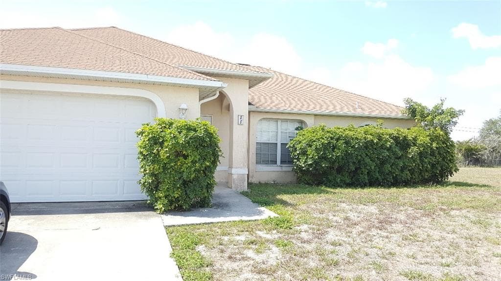 28 Tropicana PKWY E CAPE CORAL, FL 33909