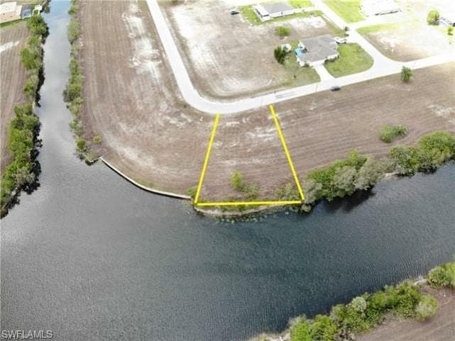 1704 NE 42nd TER CAPE CORAL, FL 33909