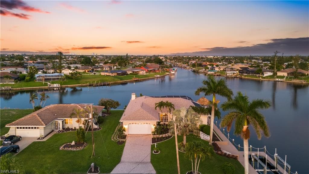 1621 SE 10th AVE CAPE CORAL, FL 33990