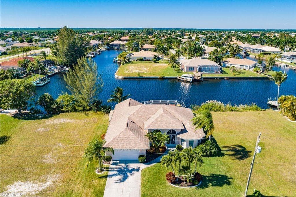 4122 SW 25th PL CAPE CORAL, FL 33914