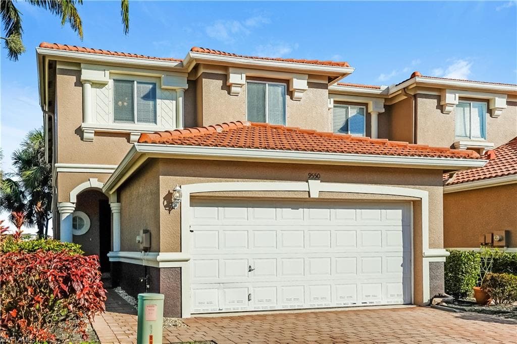 9550 Roundstone CIR FORT MYERS, FL 33967