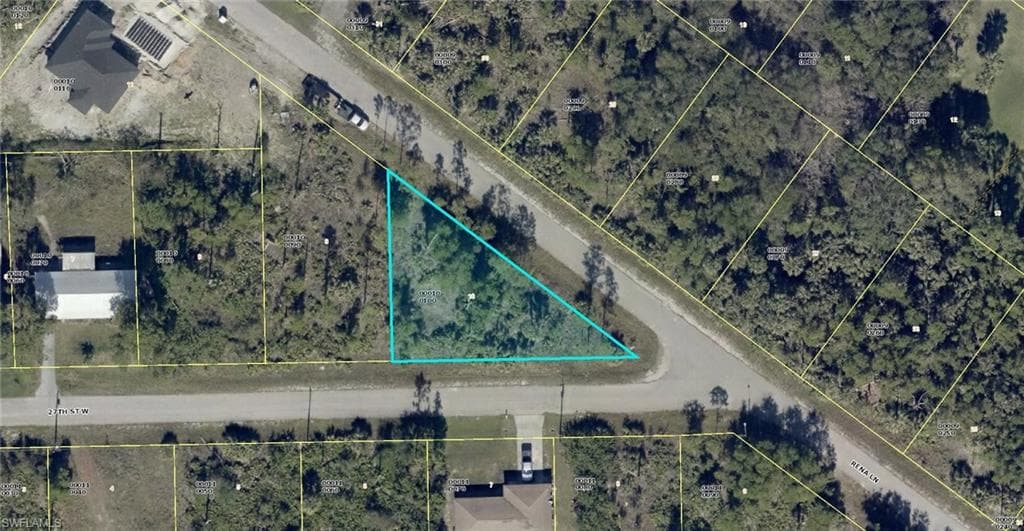 3306 27th ST W LEHIGH ACRES, FL 33971