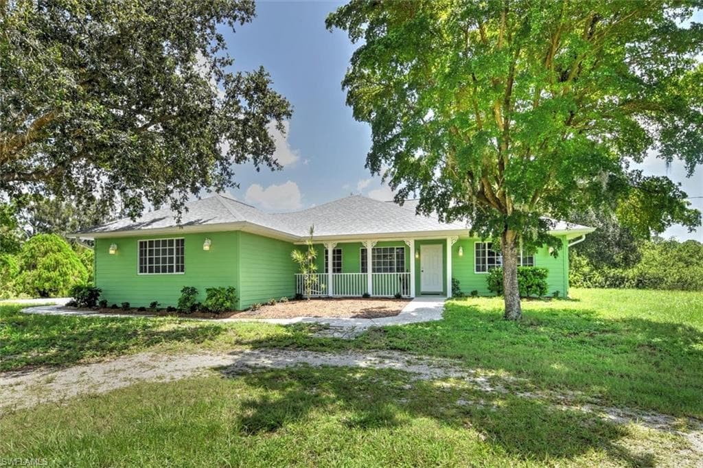 5201 Obannon RD FORT MYERS, FL 33905