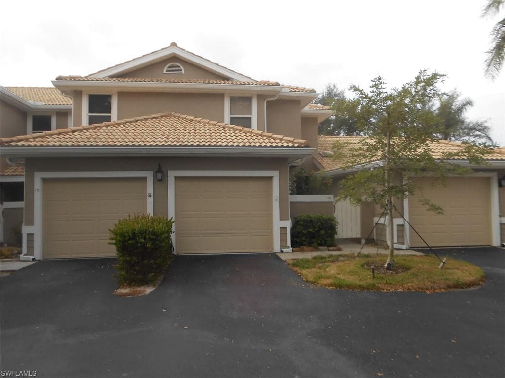 341 Emerald Bay CIR T6 NAPLES, FL 34110