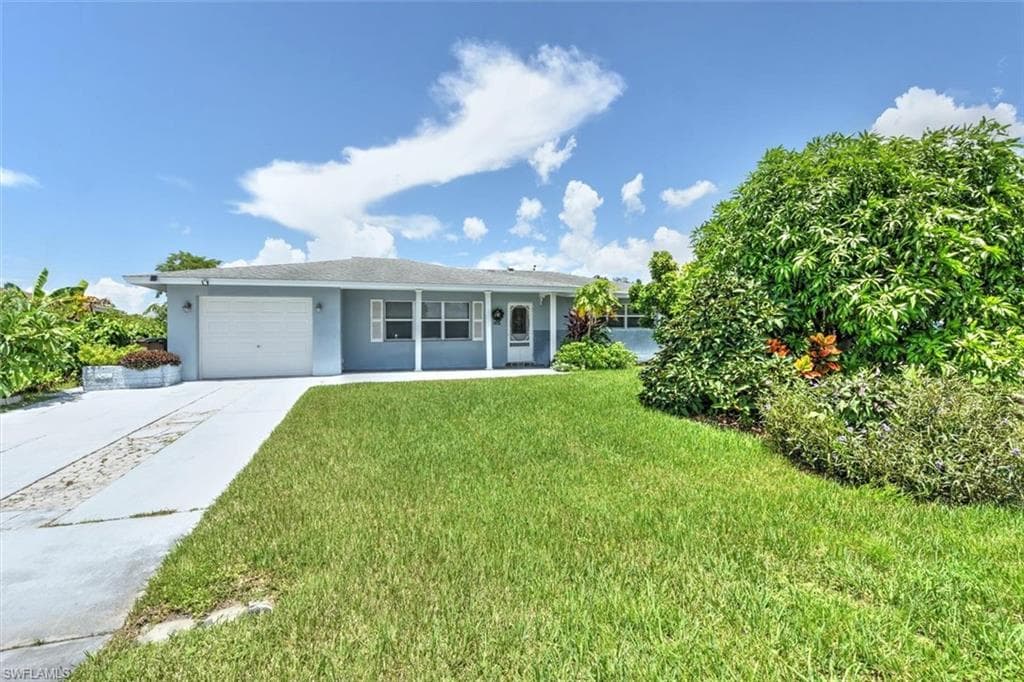 805 Monet ST LEHIGH ACRES, FL 33936