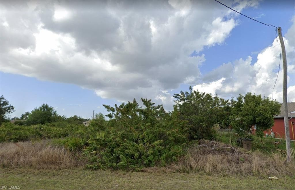 3122 8th ST SW LEHIGH ACRES, FL 33976