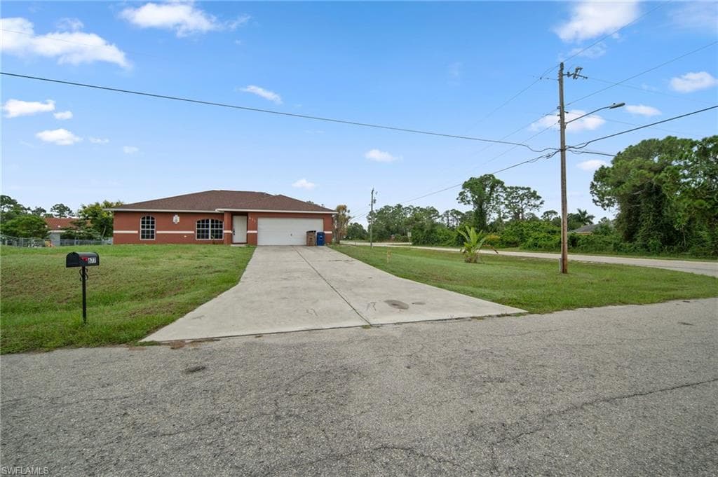 677 Dauphine AVE S LEHIGH ACRES, FL 33974