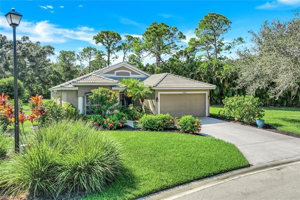 25882 Pebblecreek DR BONITA SPRINGS, FL 34135