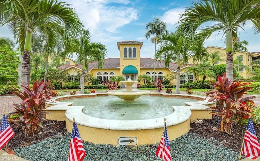 4635 Saint Croix LN 1215 NAPLES, FL 34109