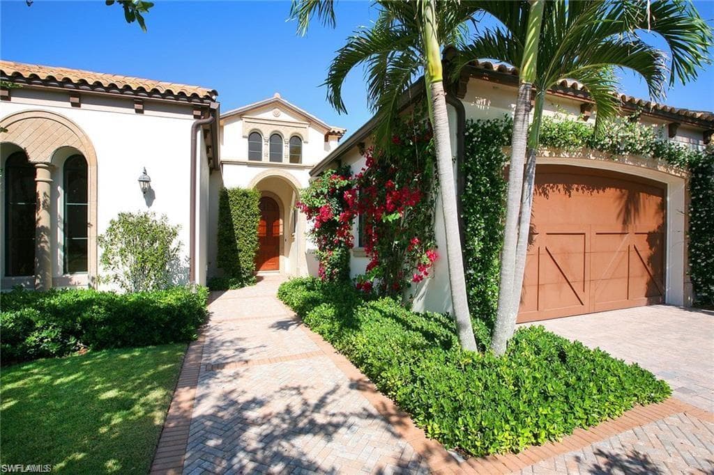 1535 MARSH WREN LN NAPLES, FL 34105