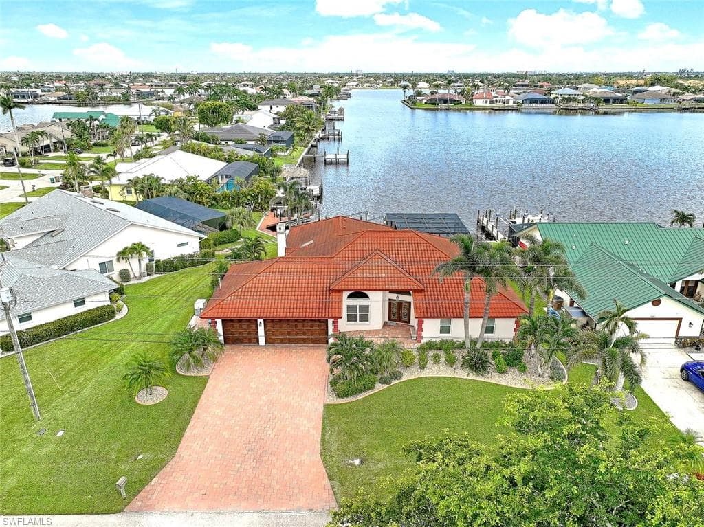 5327 Skyline BLVD CAPE CORAL, FL 33914