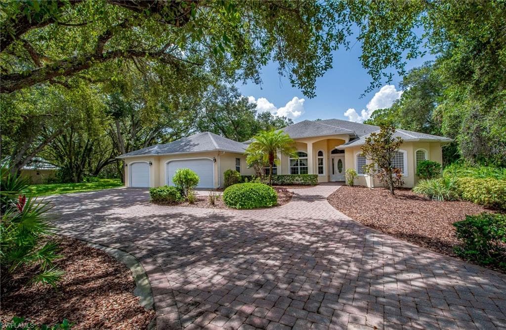4033 Oak Haven DR LABELLE, FL 33935