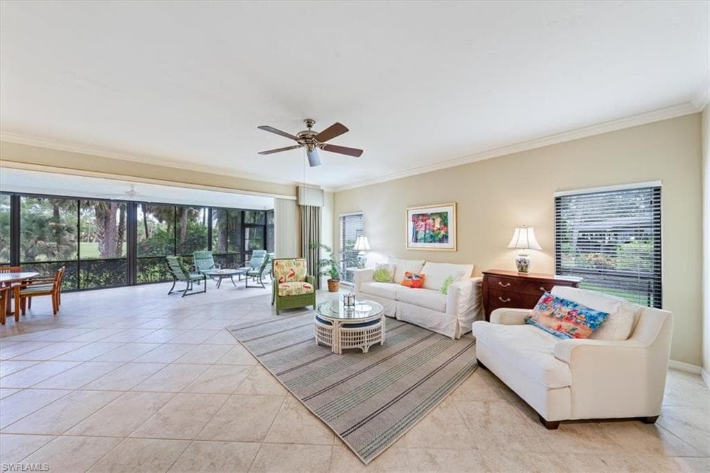 54 Cypress View DR D-54 NAPLES, FL 34113