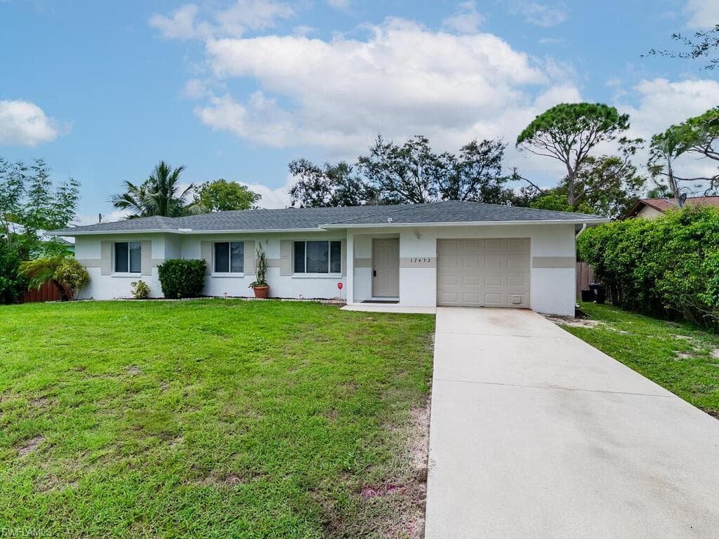 17432 Lee RD FORT MYERS, FL 33967