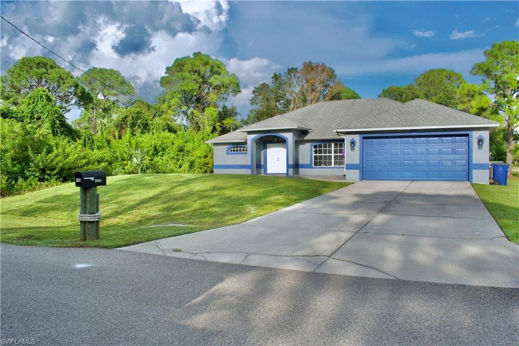 4600 Olive AVE N LEHIGH ACRES, FL 33971