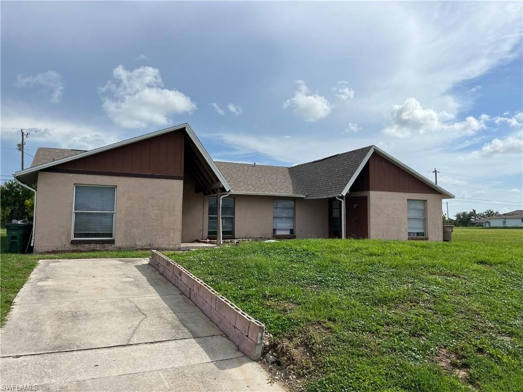 1012-1014 Diplomat PKWY E CAPE CORAL, FL 33909