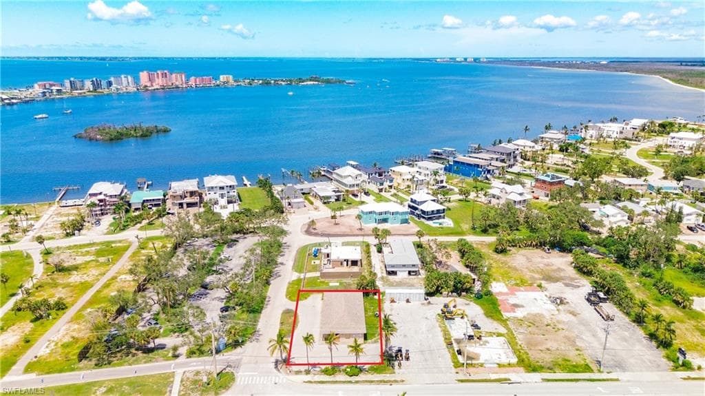 19260 San Carlos BLVD FORT MYERS BEACH, FL 33931