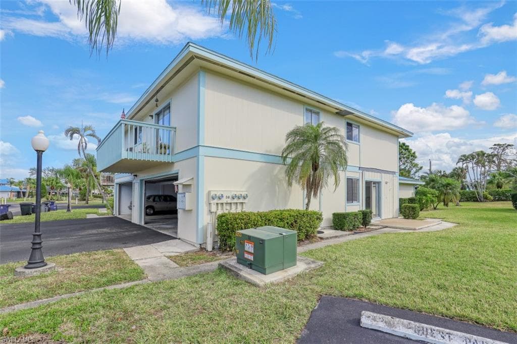 5848 Queen Elizabeth WAY 2 FORT MYERS, FL 33907