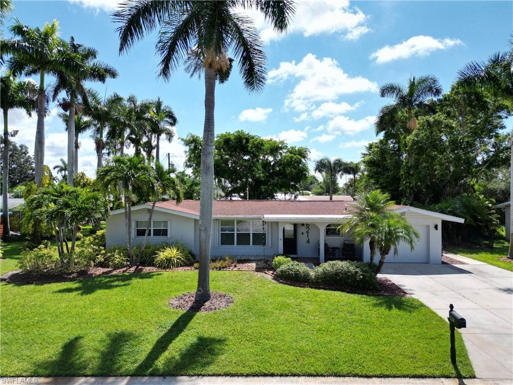 6214 Saint Andrews CIR N FORT MYERS, FL 33919