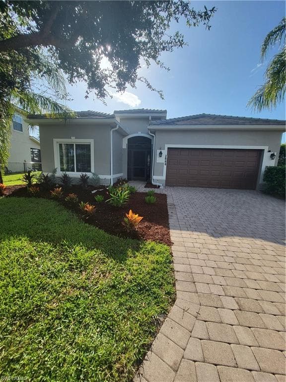2888 Blossom CT NAPLES, FL 34120
