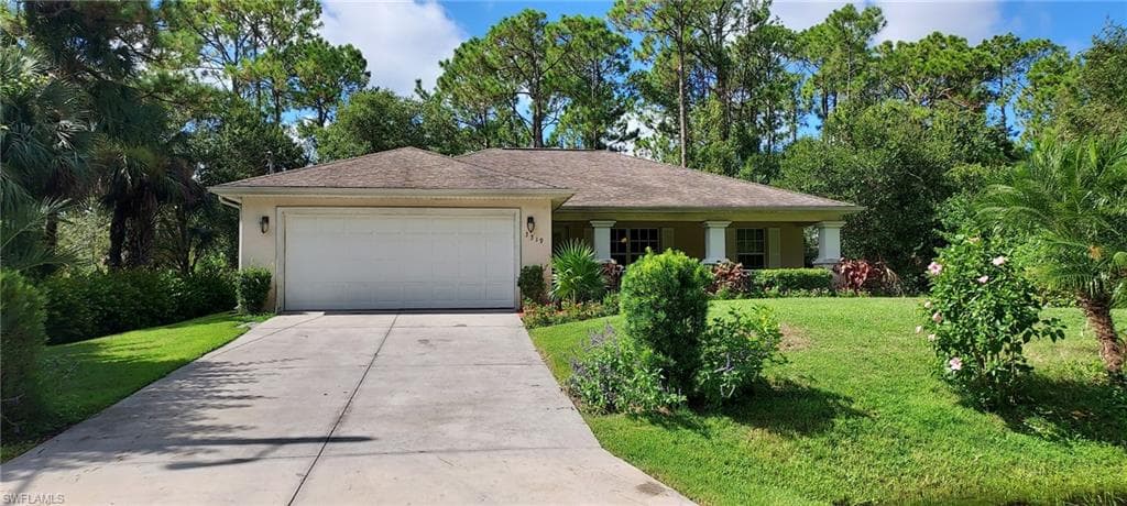 3319 36th ST W LEHIGH ACRES, FL 33971