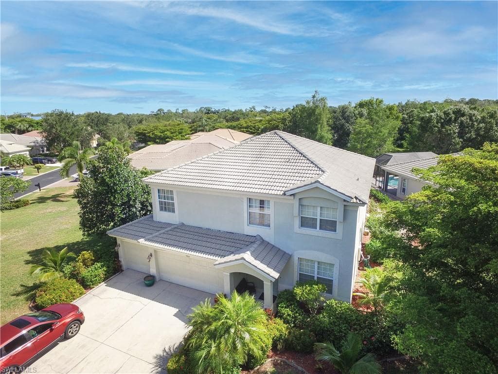 9854 Colonial Walk South